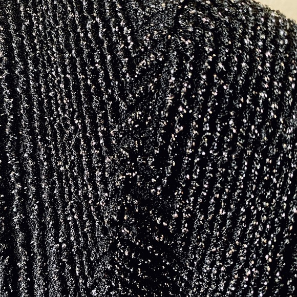 Women’s black mini dress 🖤 - Picture 4 of 10